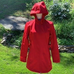 FREE TECH lightweight hooded jacket